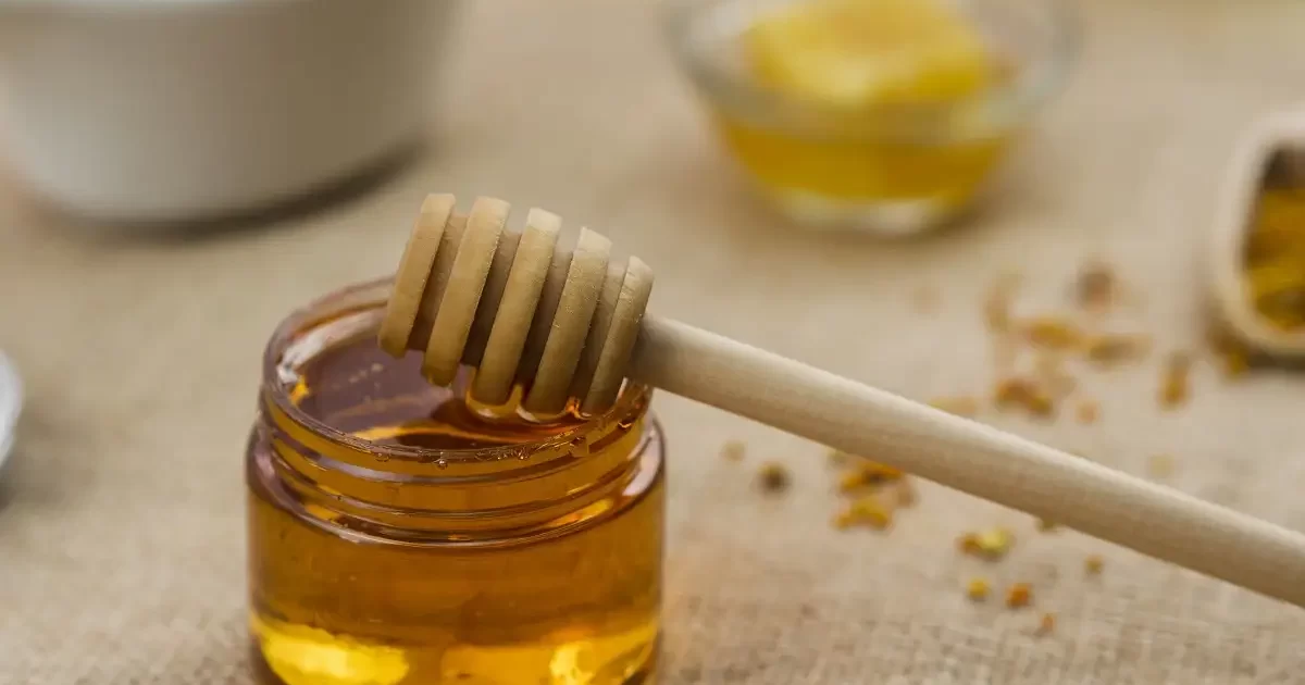 raw manuka honey